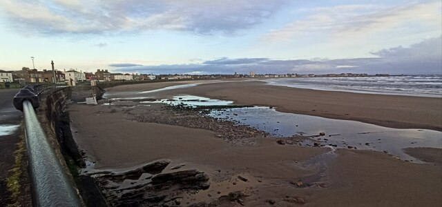 Ardrossan South Beach looking east along the sand.